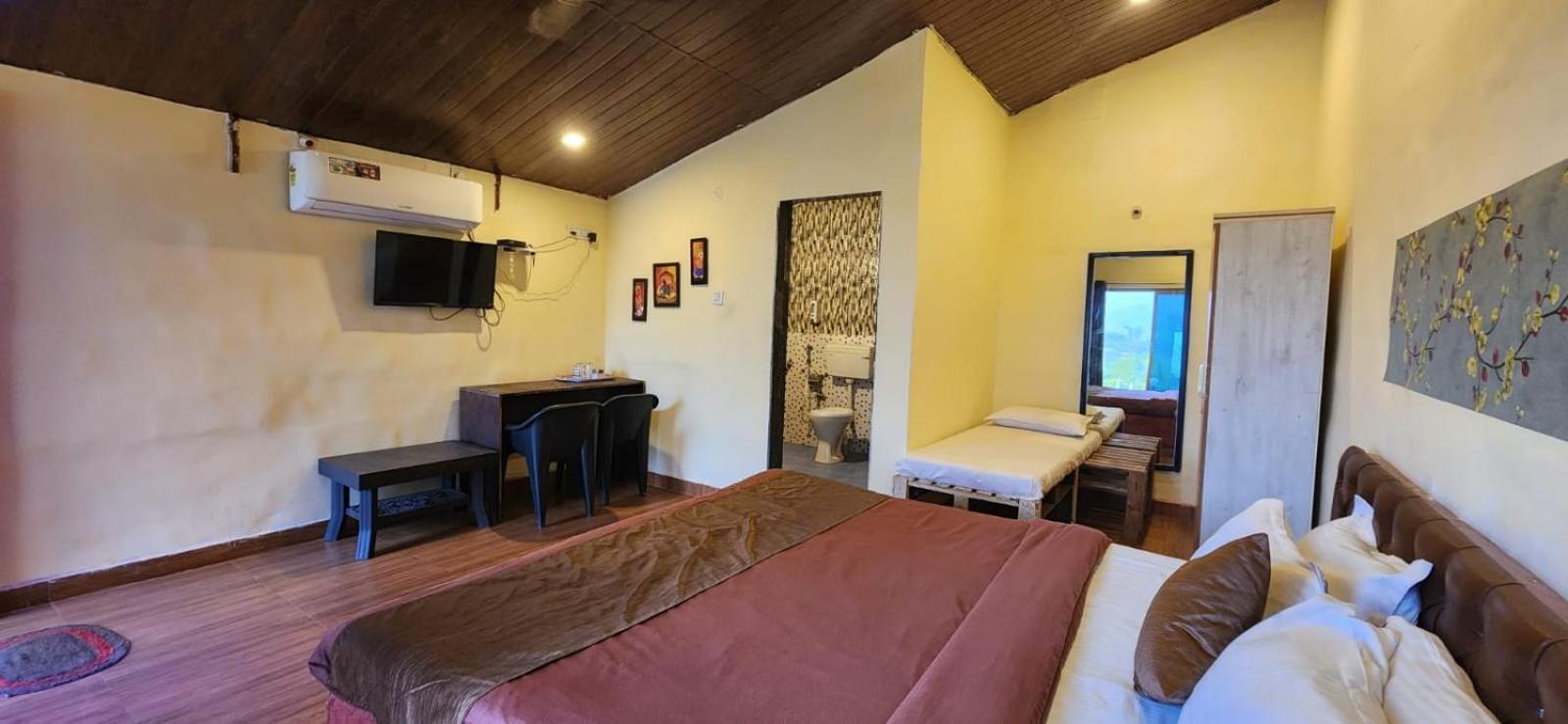 Mysticstays Resort Wai Εξωτερικό φωτογραφία